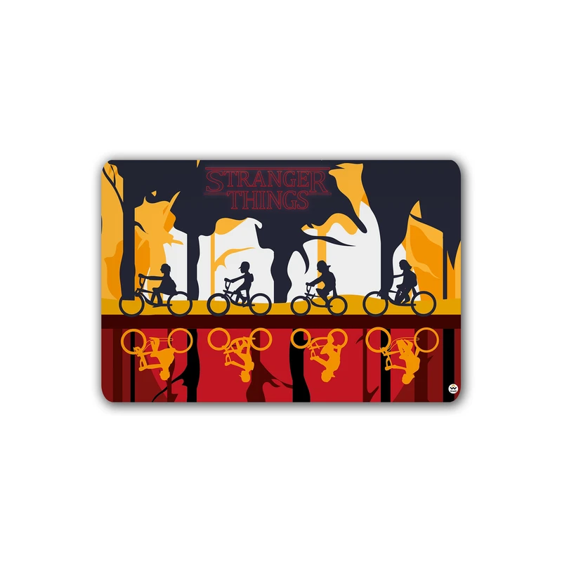 ماوس پد مخصوص بازی شادیت مدل STRANGE THINGS کد 954 سایز 37*24 سانتیمتر