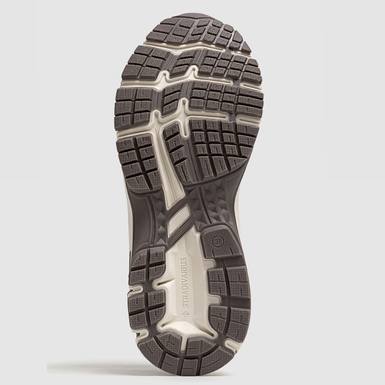 کفش تمرین زنانه استرادیواریوس مدل Trainers with detail 2024