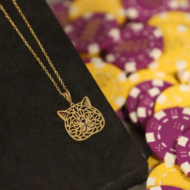 گردنبند طلا 18 عیار زنانه الن نار مدل گربه ELN10308