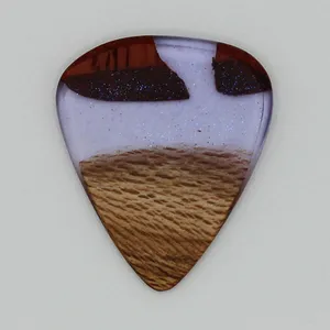 پیک گیتار مدل FM122