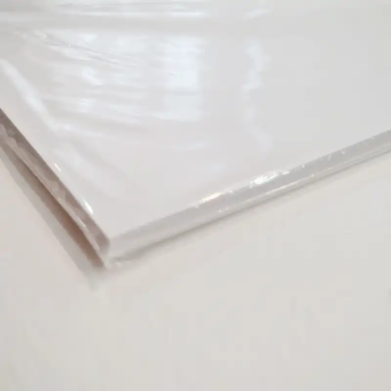 کاغذ گلاسه A4 مدل مات کد 009 بسته 50 عددی