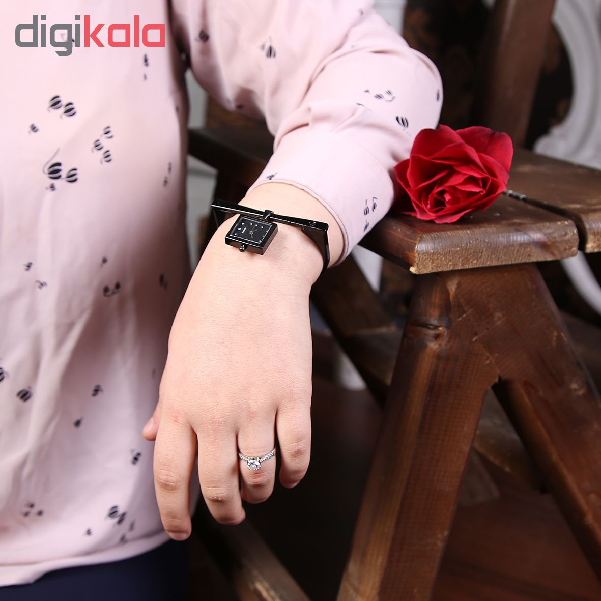 ساعت مچی عقربه ای زنانه رست کد 255