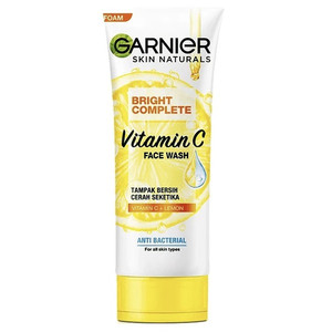 فوم شستشو صورت گارنیه مدل ویتامین سی حجم 100 میلی لیتر