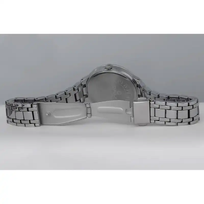 ساعت مچی عقربه ای زنانه اوماکس مدل OOYY008I008