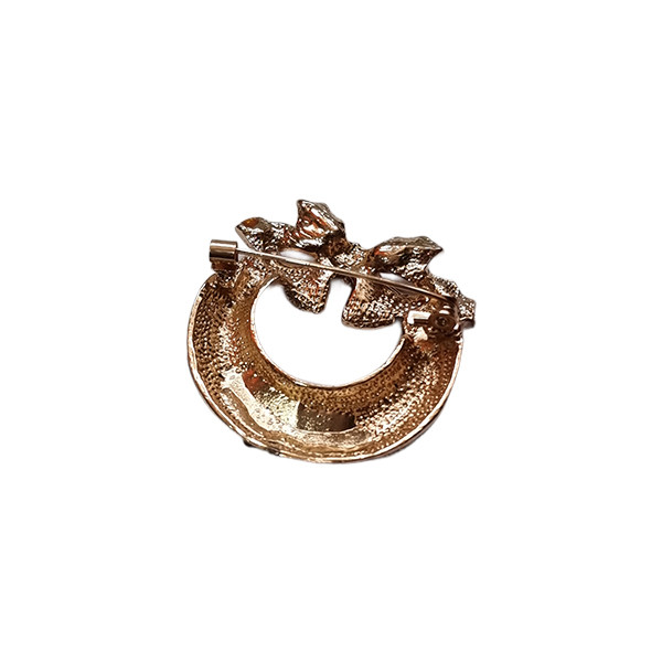 گل سینه زنانه مدل کریسمس کد 11 گل سینه زنانه مدل کریسمس کد 11