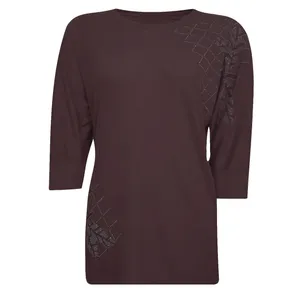 بلوز آستین سه ربع زنانه پر مدل فانریپ نگینی قواره دار نخی کد tm-1869 