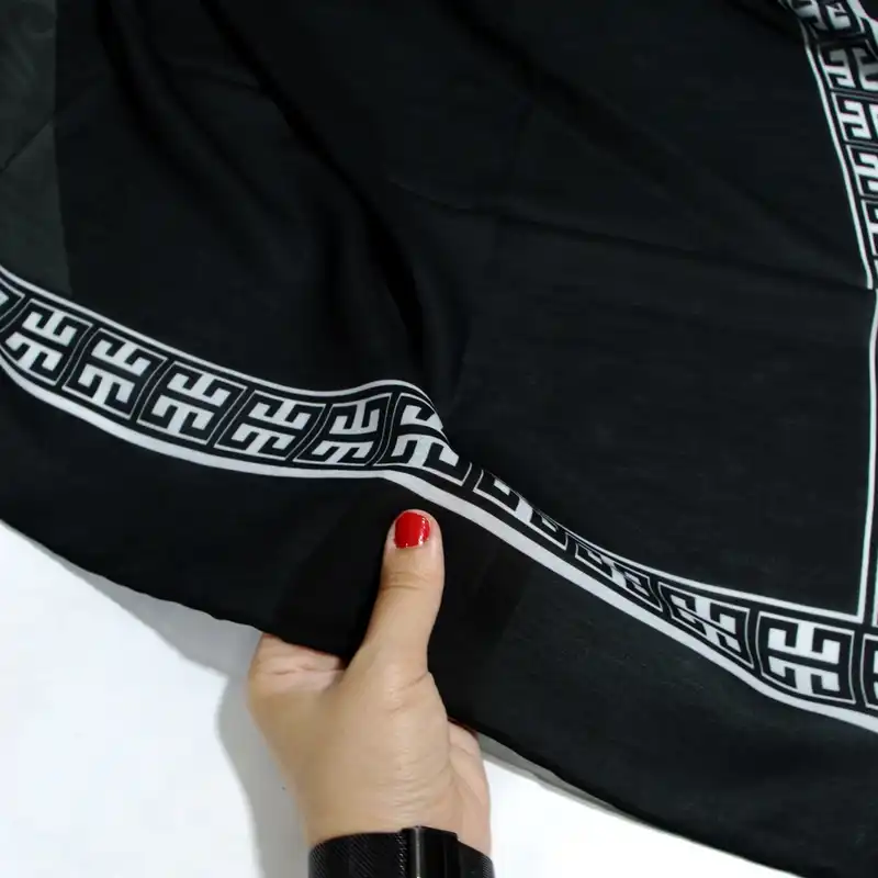 روسری زنانه مدل نخی حاشیه دار دست دوز کد 6080