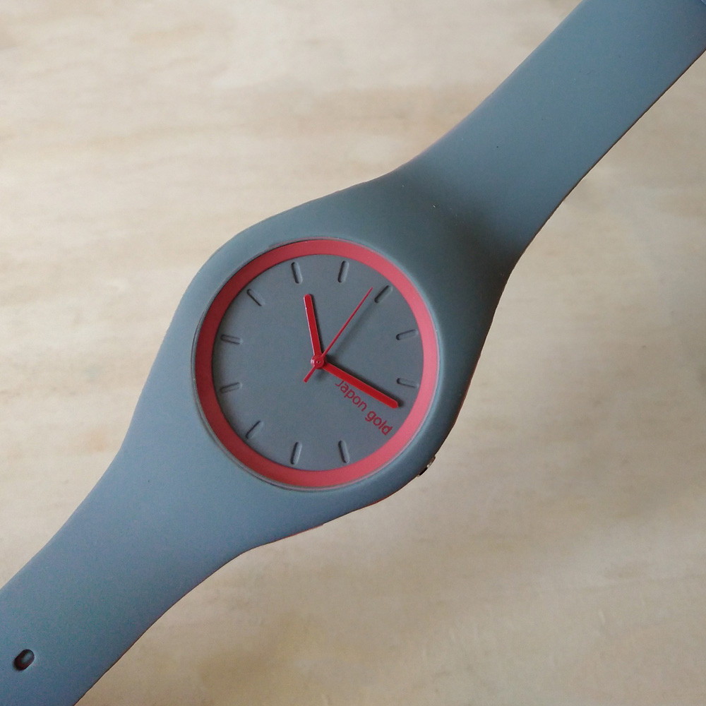 ساعت مچی عقربه ای دخترانه کد 702