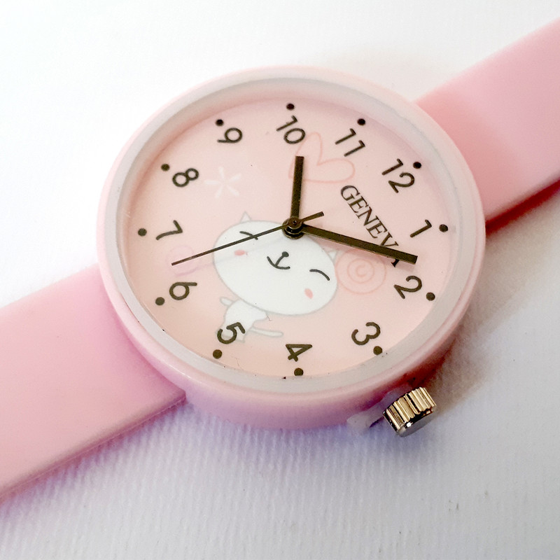 ساعت مچی عقربه ای بچگانه جنوا مدل GN05 ساعت مچی عقربه ای بچگانه جنوا مدل GN05