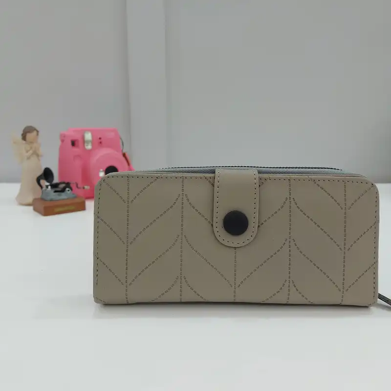 کیف پول زنانه مدل جلو دکمه طرح کج راه کد 55-83