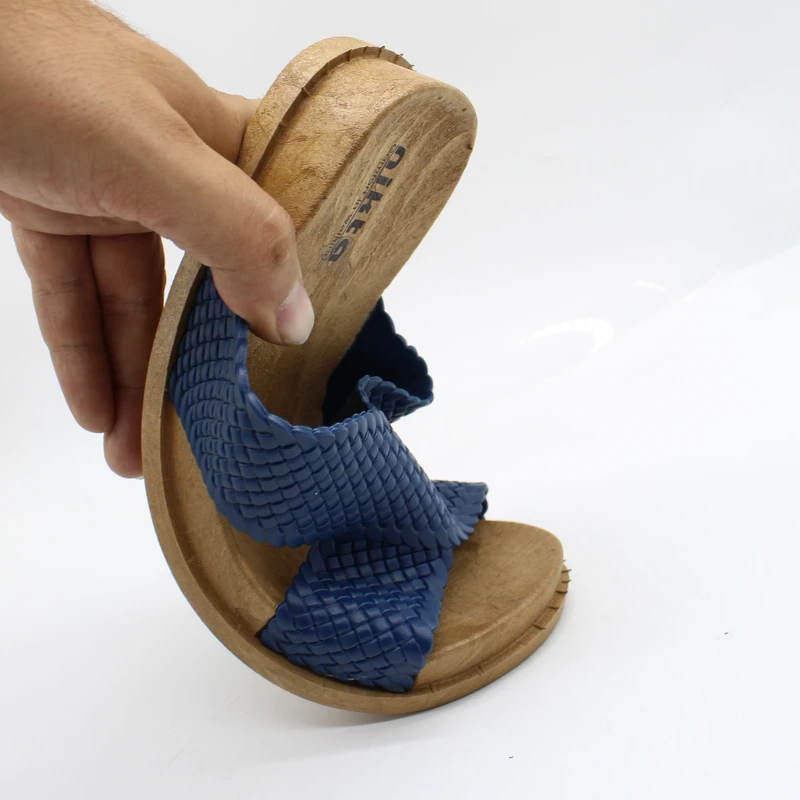 عکس شماره 13 : دمپایی زنانه نیکتا مدل 014-7 bk