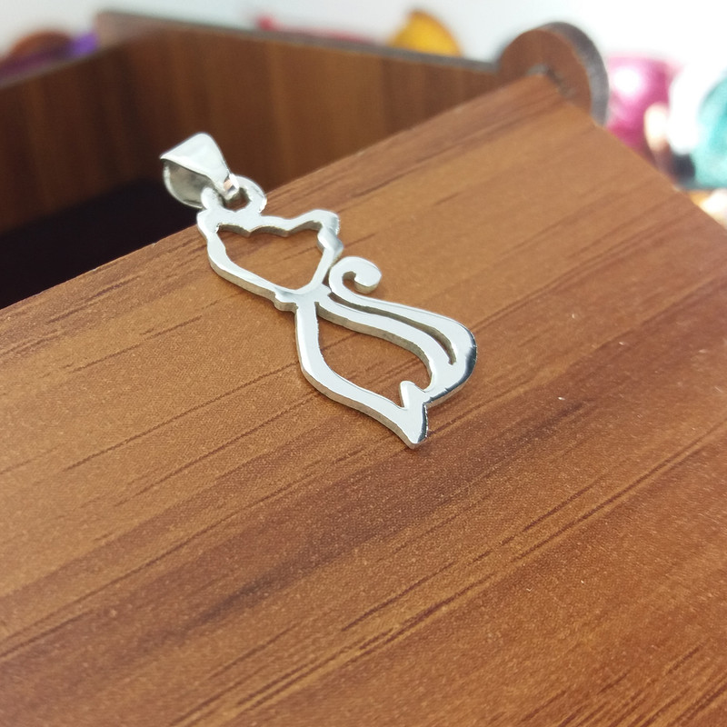 آویز گردنبند نقره مدل گربه دست ساز آویز گردنبند نقره مدل گربه دست ساز