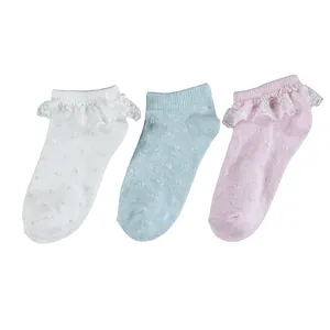 جوراب دخترانه ال سی وایکیکی مدل 0SH446Z1 مجموعه 3 عددی