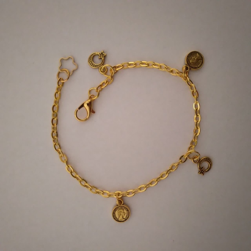 دستبند دخترانه مدل سکه و ماه