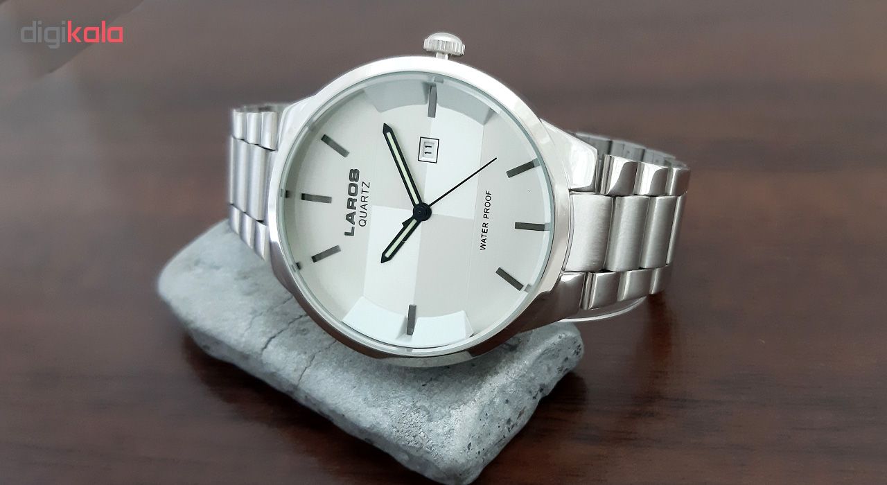 ساعت مچی عقربه ای مردانه لاروس مدل0617-79250-d به همراه دستمال مخصوص برند کلین واچ