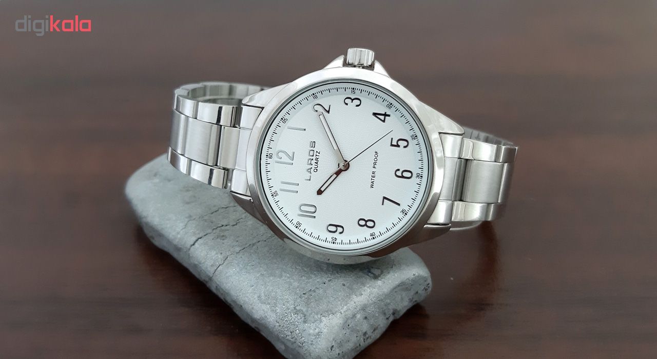ساعت مچی عقربه ای مردانه لاروس مدل0517-79981 به همراه دستمال مخصوص برند کلین واچ