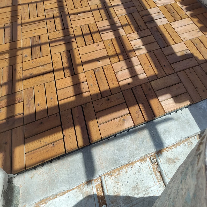 عکس شماره 8 : کفپوش مدل تایل ترموود 3 ردیفه سایز 30x30 سانتی متر