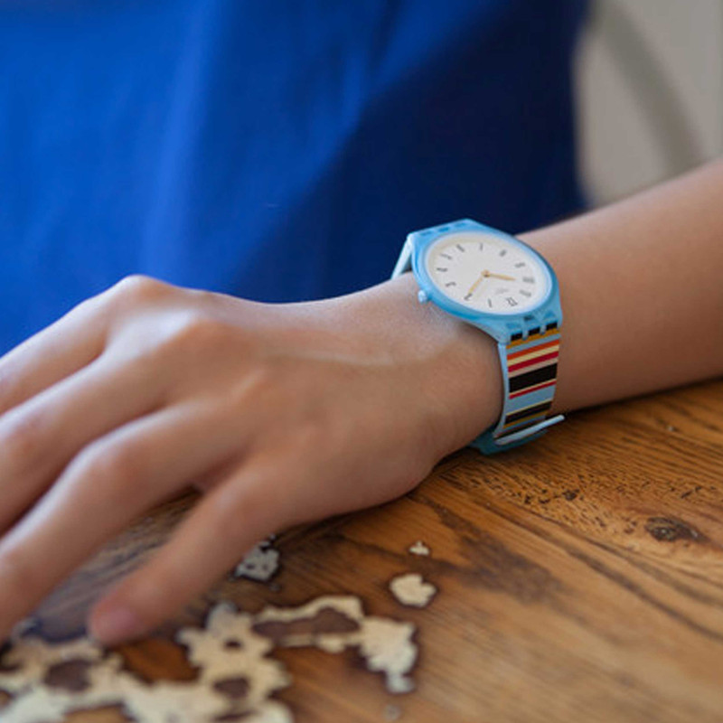 ساعت مچی عقربه ای زنانه سواچ مدل SVUL100