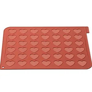 قالب شیرینی سیلیکومارت طرح قلب ماکارونی کد MAC03
