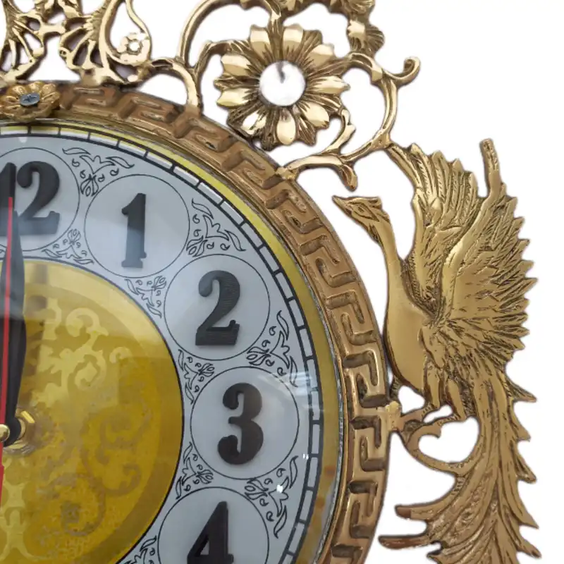 ساعت دیواری برنجی مدل طاووس m374r