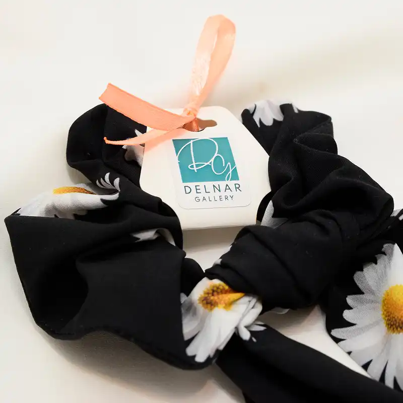 کش مو زنانه دلنار گالری مدل اسکرانچی بابونه B