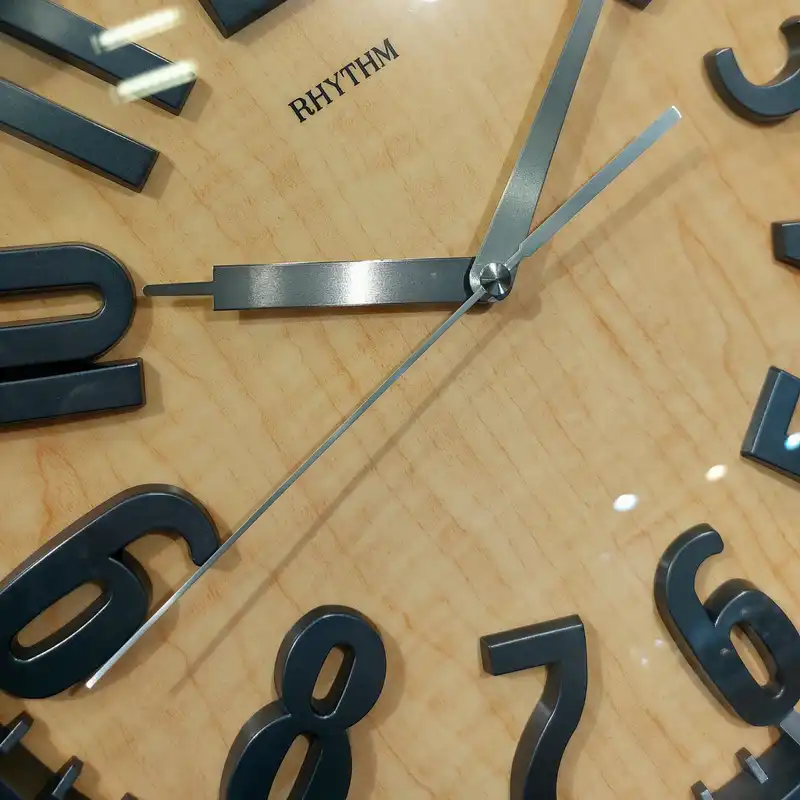 ساعت دیواری ریتم مدل CMG106NR07