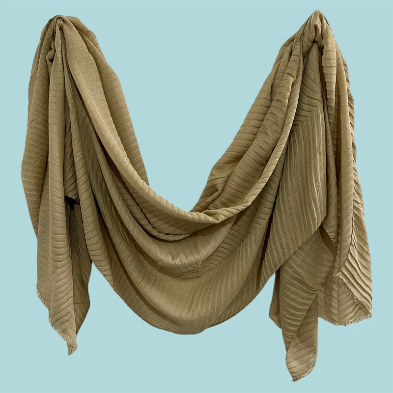 شال زنانه مدل پلیسه نخی کجراه مزونی کد ۰۰۵۳