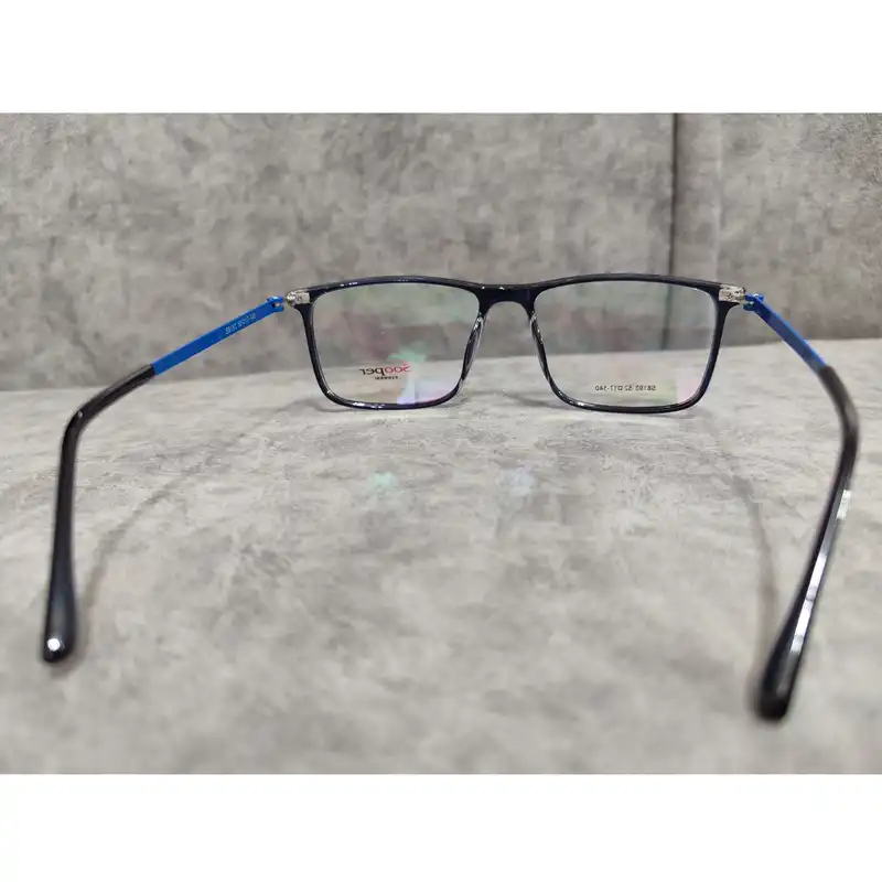 فریم عینک طبی مدل ویفرر کائوچو دسته تیتانیوم کد 0146