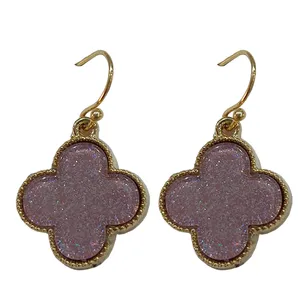 گوشواره زنانه مدل فانتزی اکلیلی