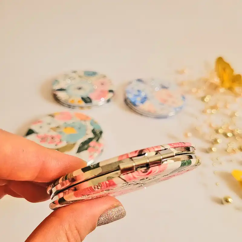 آینه مدل جیبی چرمی طرح نگین دار