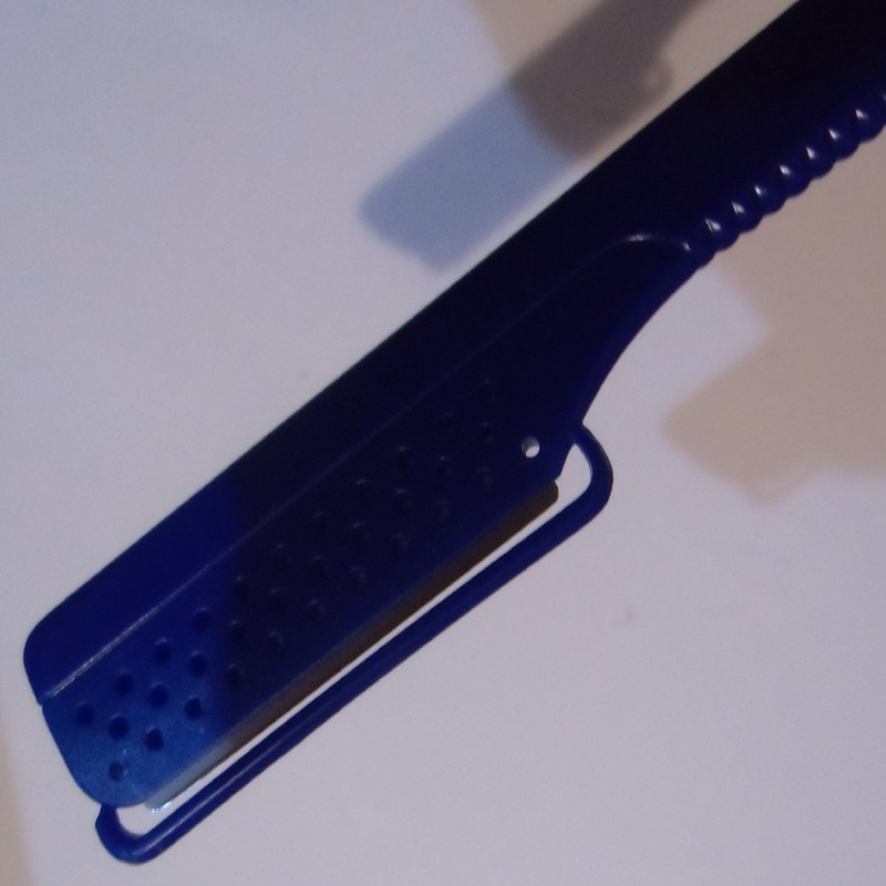 دسته تیغ اصلاح مدل B001