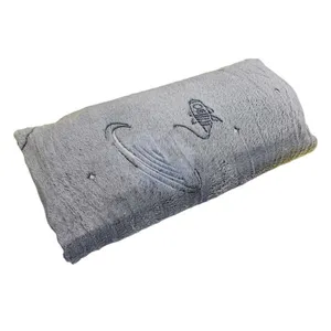 پتو مسافرتی مدل شب نما طرح کهکشان سایز 240x220 سانتی متر 