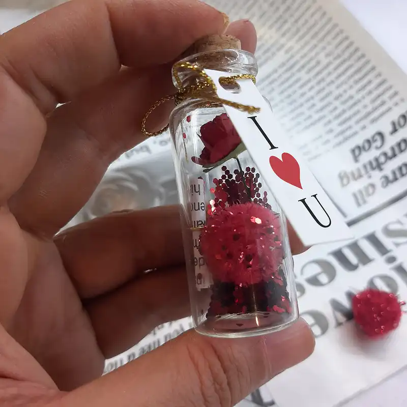بطری دکوری مدل گل رز و عشق