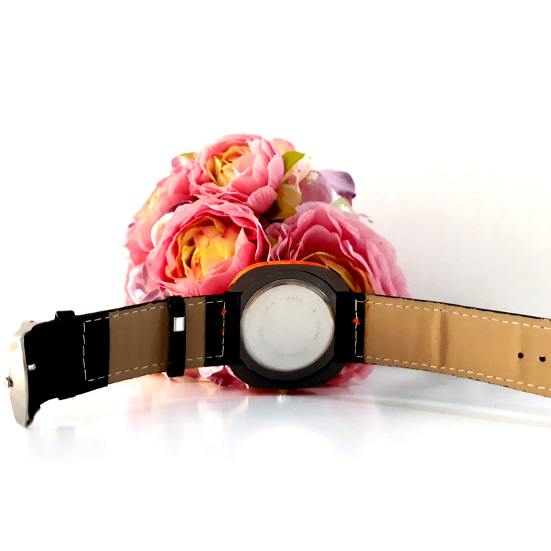 ساعت مچی عقربه ای کد friday01