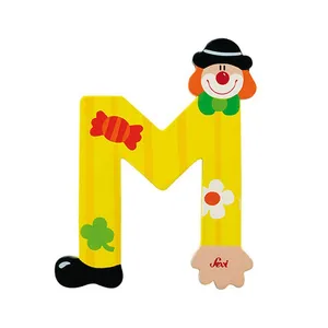 دیوار کوب اتاق کودک سِوی مدل الفبای لاتین حرف M