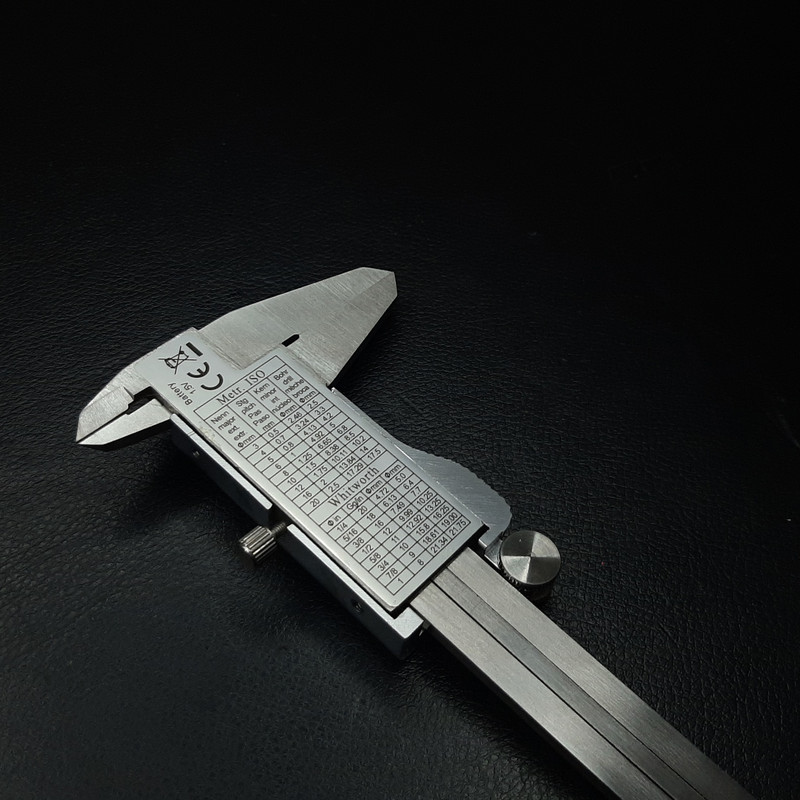 کولیس دیجیتا لیوبی مدل 15-20 گستره 150 میلیمتر