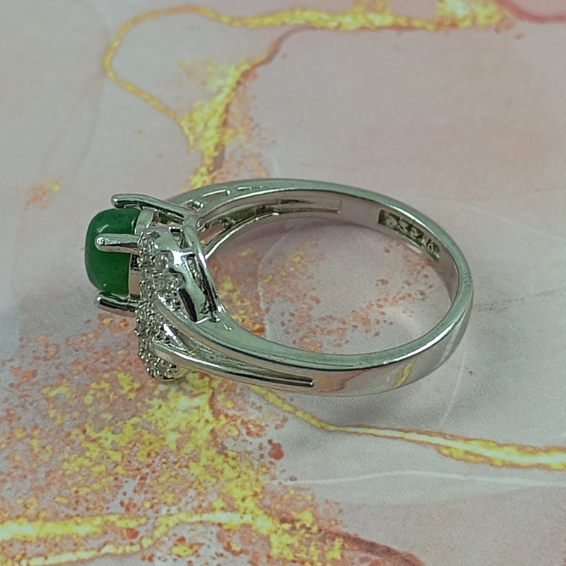 انگشتر نقره زنانه سلین کالا مدل عقیق یشم کد 117 انگشتر نقره زنانه سلین کالا مدل عقیق یشم کد 117