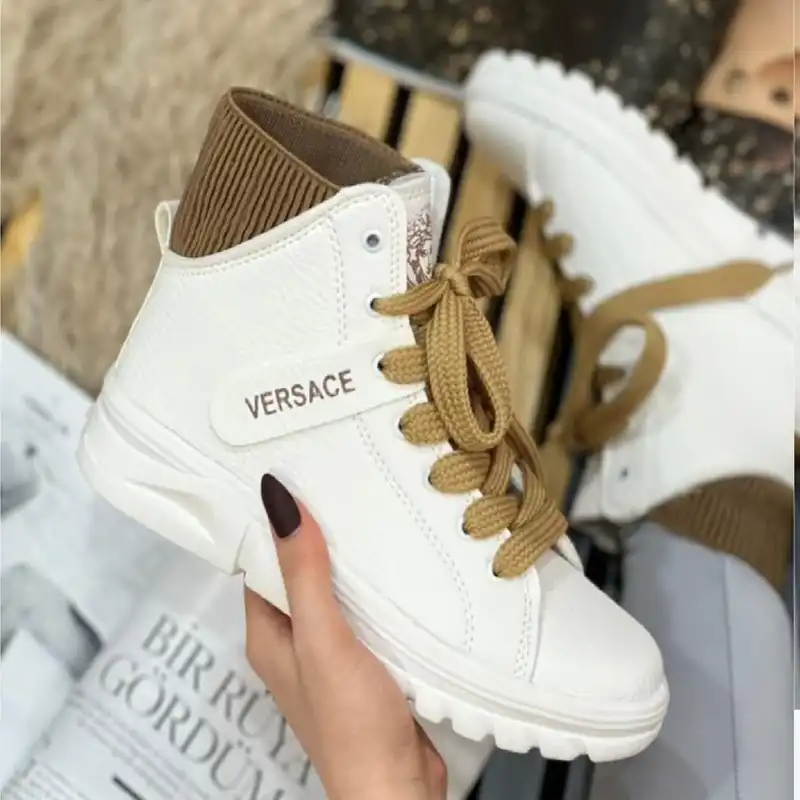 نیم بوت زنانه مدل A-97 رنگ سفید