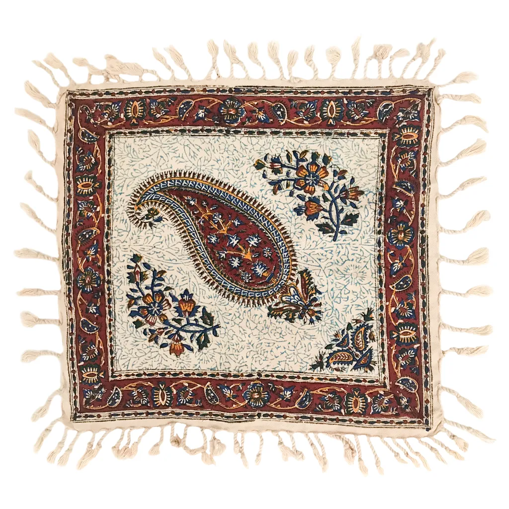 رومیزی قلمکار ممتاز اصفهان اثر عطريان طرح بته جقه مدل G75 سایز 40*40 سانتی متر