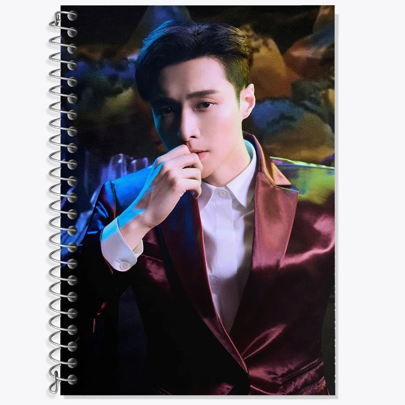 دفتر زبان 50 برگ خندالو مدل سه خط طرح لی گروه اکسو EXO کد 13454