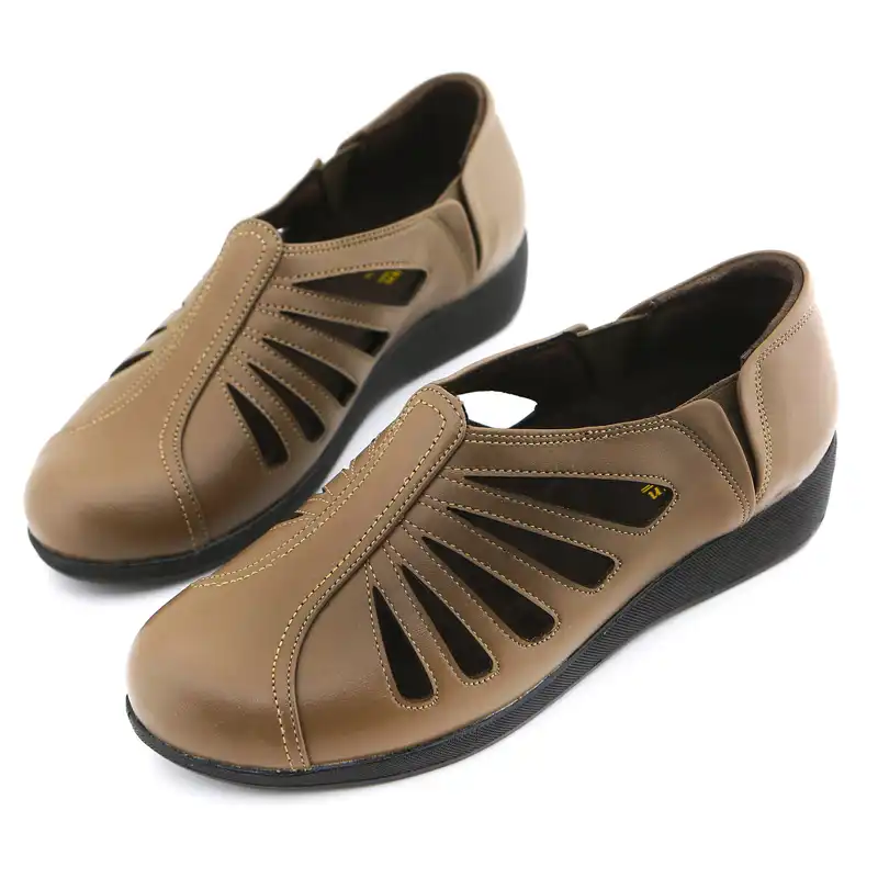 کفش زنانه روشن مدل شاهین کد 23