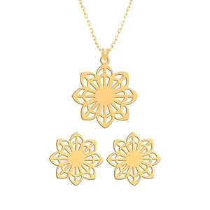 نیم ست طلا 18 عیار زنانه فرشته مدل اسلیمی 000089