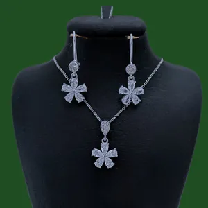 نیم ست نقره زنانه گالری رضازاده مدل ستاره مارکیز خور کد RDE-0190