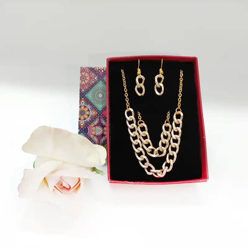 نیم ست زنانه مدل زنجیر 1