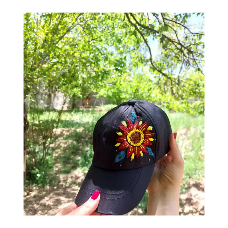 کلاه آفتابگیر زنانه مدل گلدوزی