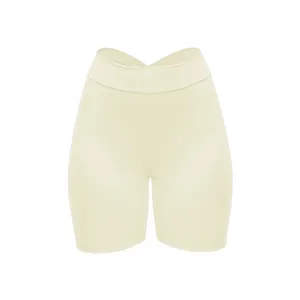 شلوارک ورزشی زنانه مدل فلامینگو پشت چین دار هفتی کد 2433