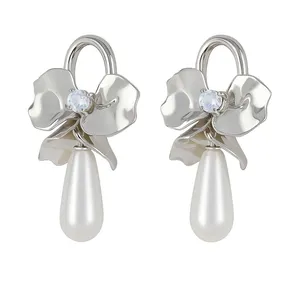 گوشواره میخی زنانه زودیکا مدل آوا کد AAC1151