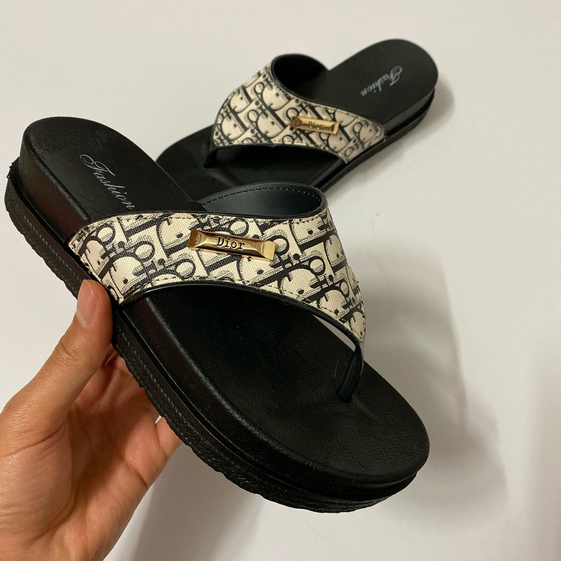 دمپایی لاانگشتی زنانه نیکتا مدل P1-CN