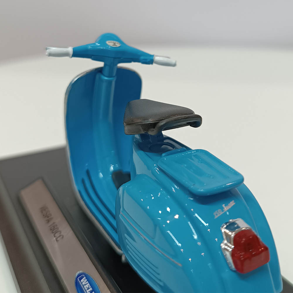 ماکت موتور ولی مدل وسپا 150cc ماکت موتور ولی مدل وسپا 150cc