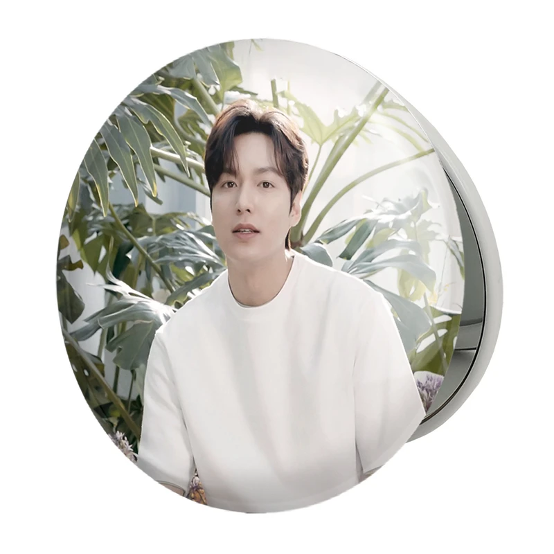 آینه جیبی خندالو طرح لی مین هو Leemin ho مدل تاشو کد 20877 